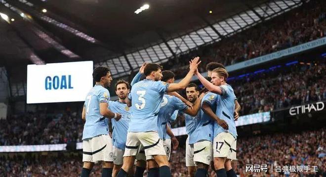 爱游戏体育链接-曼城体育竞技俱乐部大获全胜，英超夺冠无忧(曼城主客场积分全部冠绝英超 再拿11分即可夺冠)