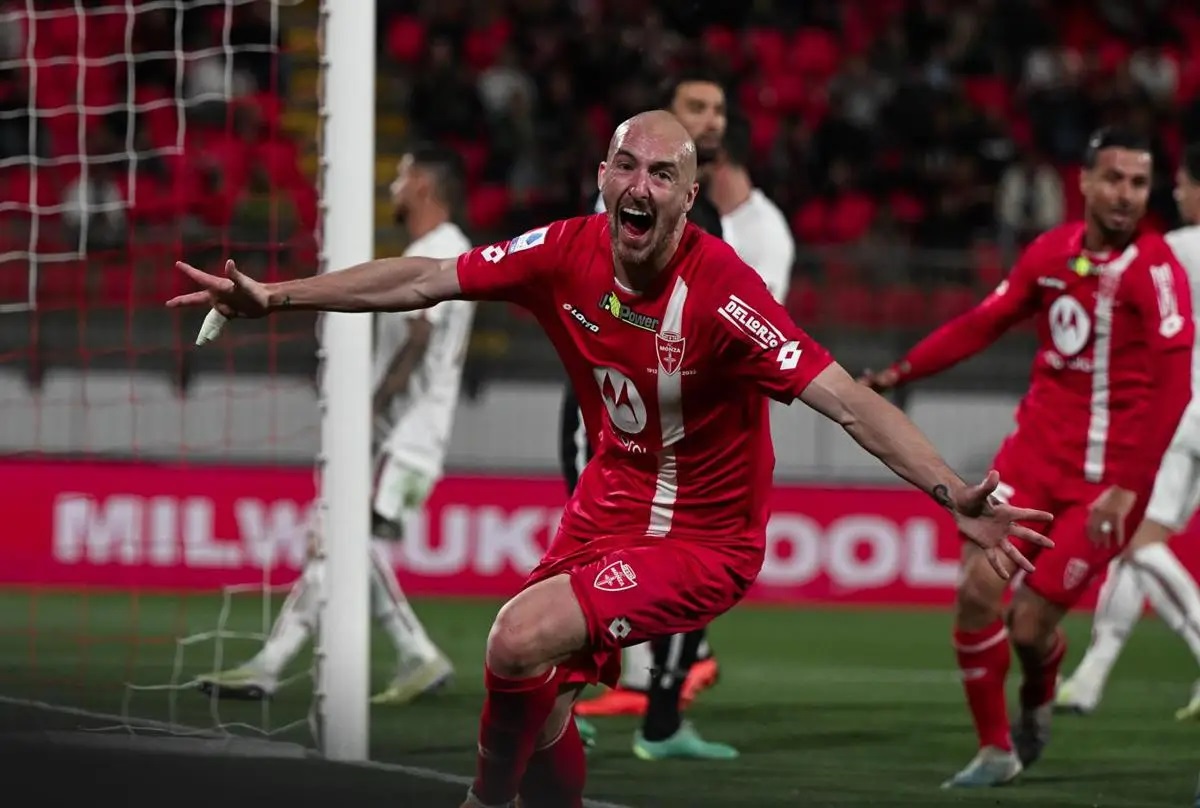 佛罗伦萨客场战胜对手,拒绝失败的简单介绍 佛罗伦萨客场战胜对手,拒绝失败的简单介绍