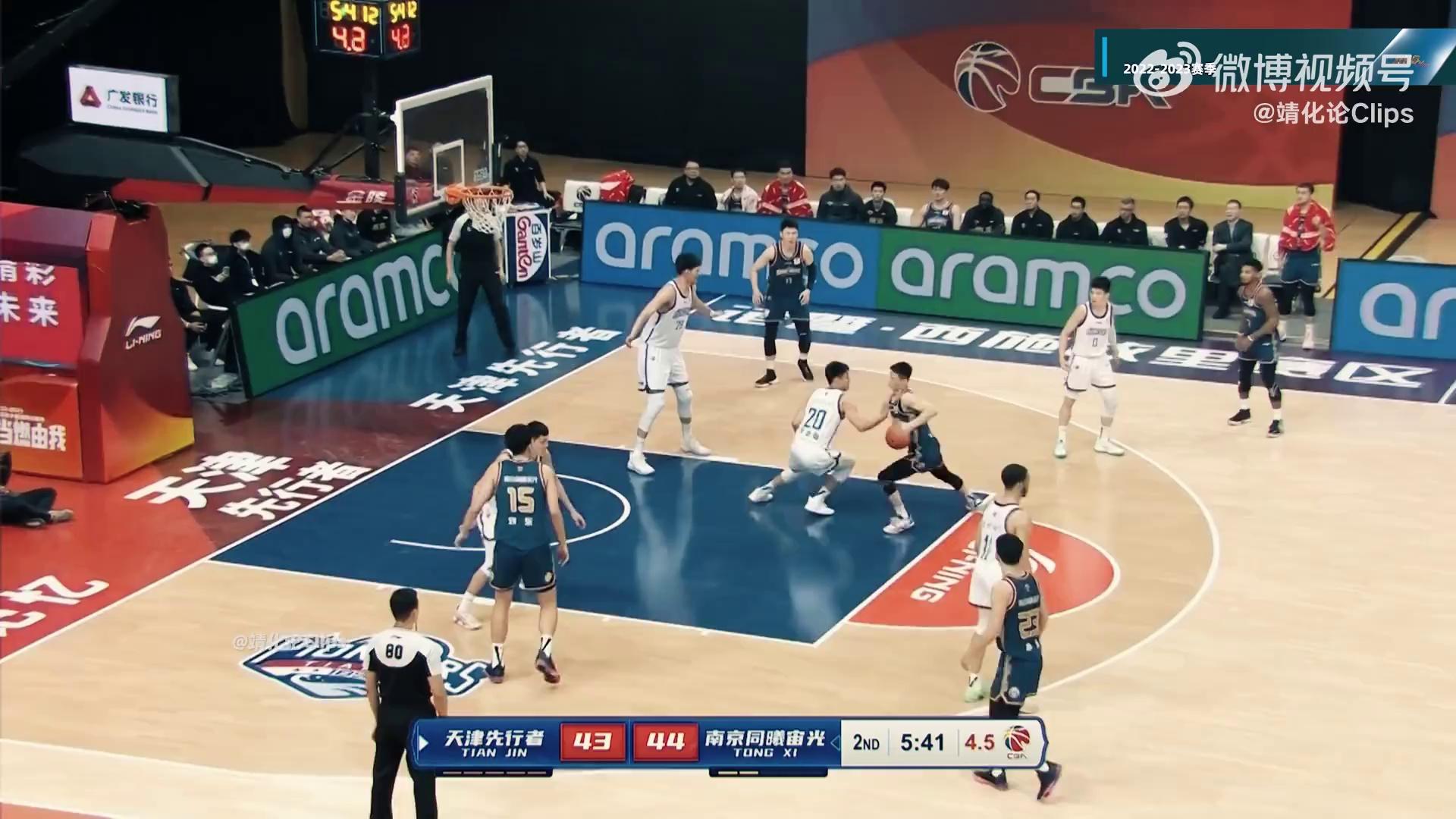 在浙江队赛场上演CBA季后赛,绝杀,引发弹幕炸裂 在浙江队赛场上演CBA季后赛,绝杀,引发弹幕炸裂