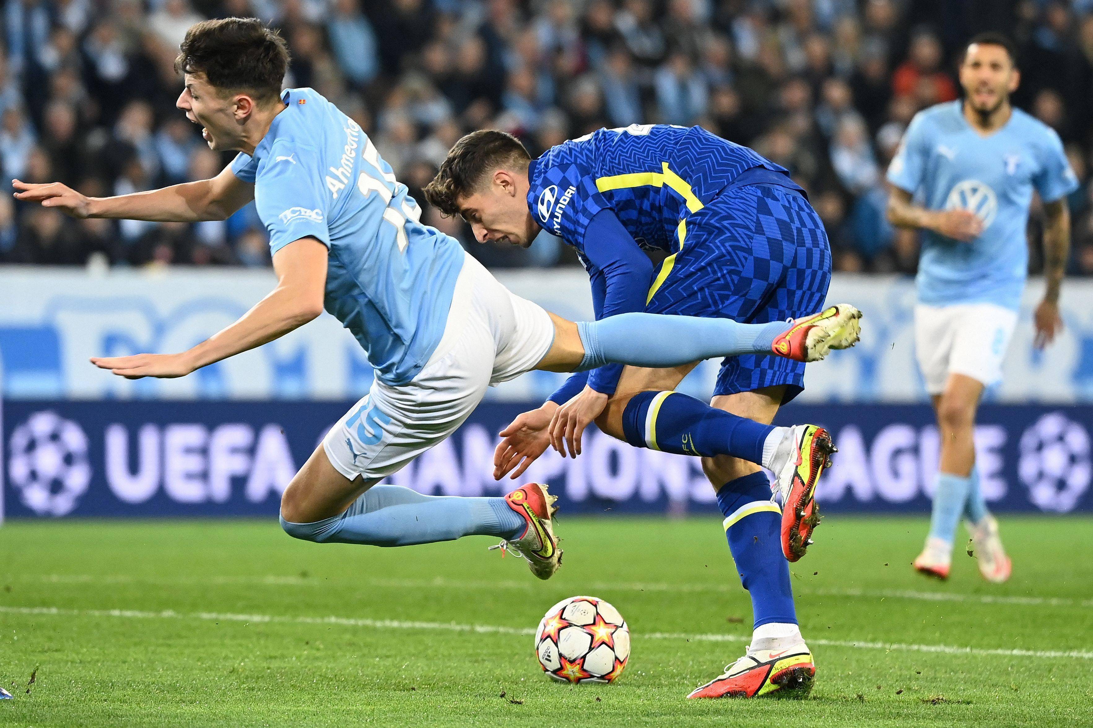 爱游戏体育直播-关于国际足球赛事备受瞩目，势均力敌的信息