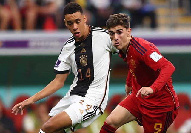 欧洲传统豪强全力以赴,冠军榜单未定 欧洲传统豪强全力以赴,冠军榜单未定