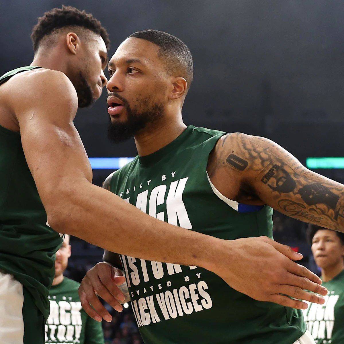 关于雄鹿大胜老鹰,将对方完全压制的信息 关于雄鹿大胜老鹰,将对方完全压制的信息