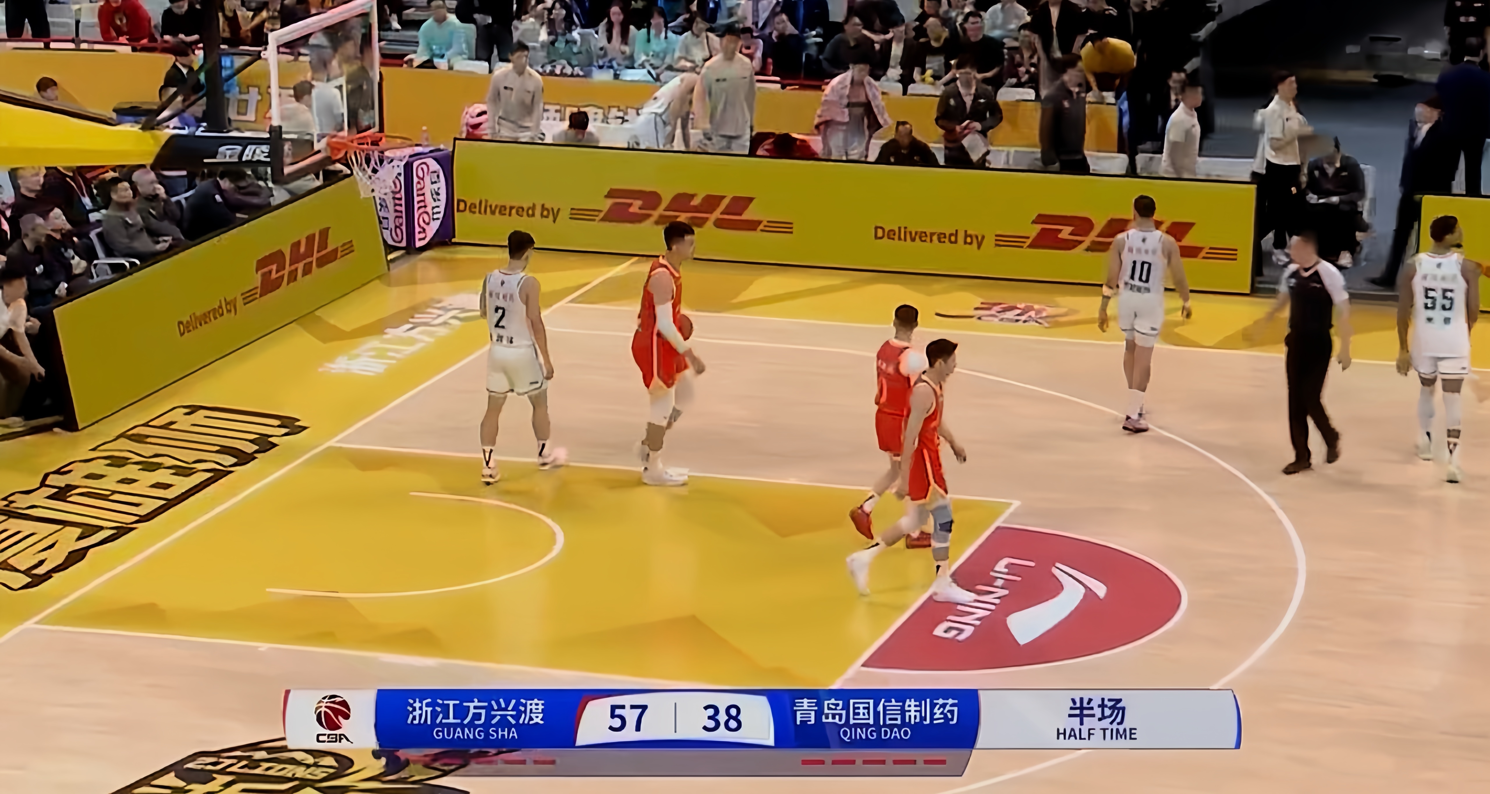 福建防守护板凳强:外援两人双核心,确保胜利的简单介绍 福建防守护板凳强:外援两人双核心,确保胜利的简单介绍