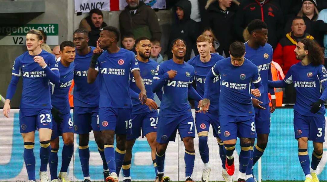 落后两球反超,切尔西主场取得惊险胜利的简单介绍 落后两球反超,切尔西主场取得惊险胜利的简单介绍