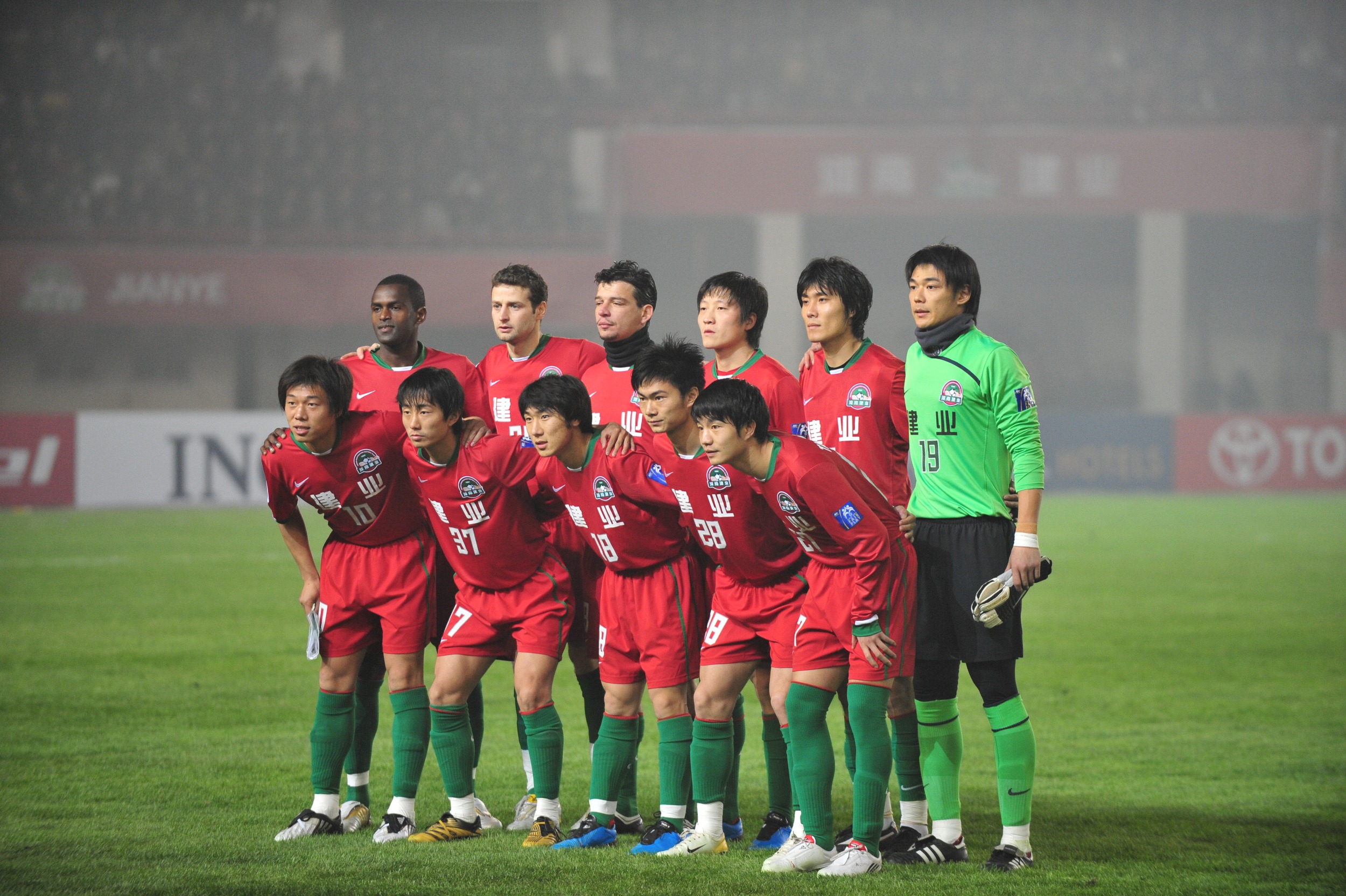 大连实德客场战胜天津泰达,球队斗志高昂 大连实德客场战胜天津泰达,球队斗志高昂