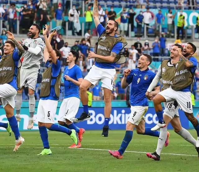 包含哥伦比亚赢得两连胜,争夺小组头名的词条 包含哥伦比亚赢得两连胜,争夺小组头名的词条