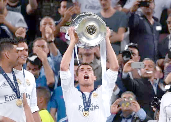 尤文图斯豪取胜利,欧冠冠军梦犹在 尤文图斯豪取胜利,欧冠冠军梦犹在