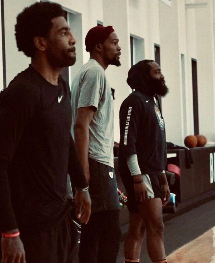 篮网胜开拓者,欧文发威连得十分 篮网胜开拓者,欧文发威连得十分