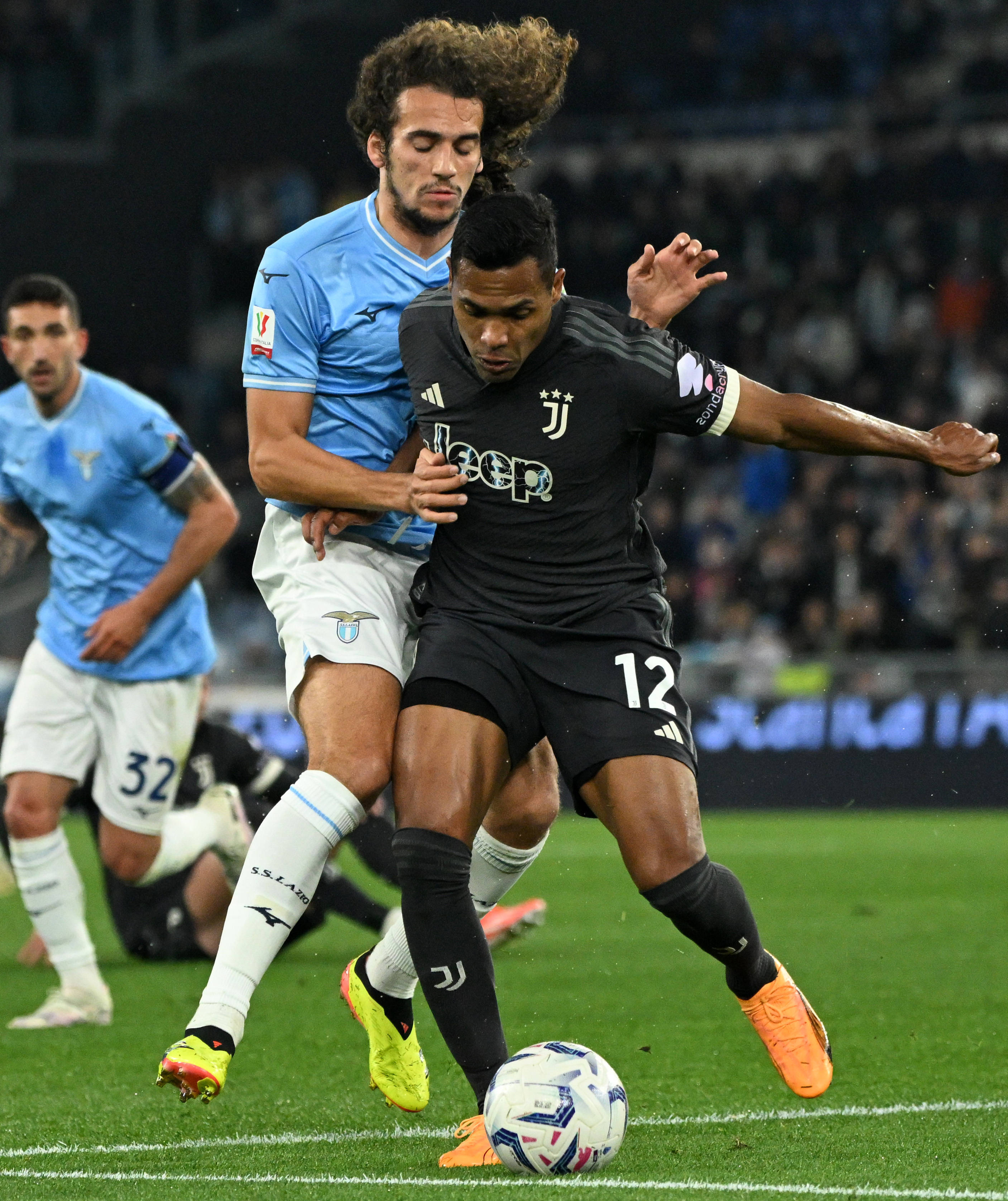 爱游戏官网-尤文图斯客场斩获胜利，球队信心爆棚的简单介绍