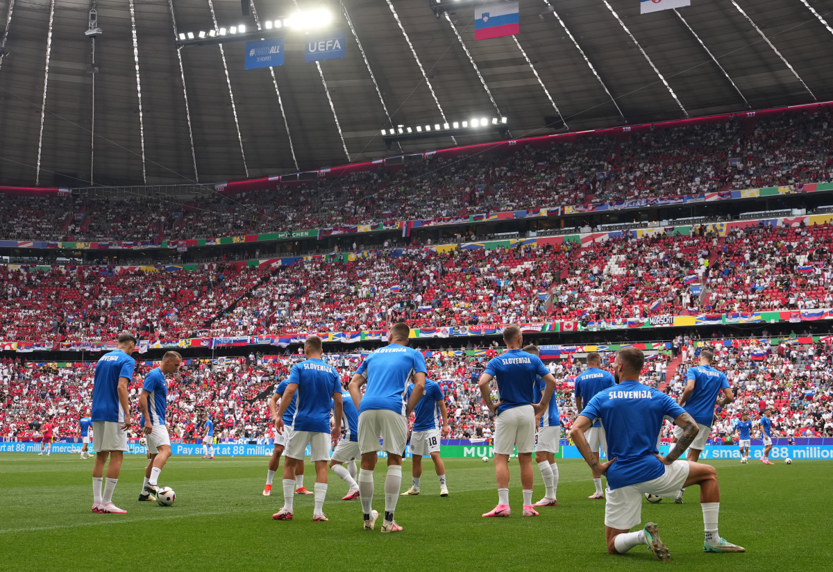 足球比赛的激动人心胜负引发热议 足球比赛的激动人心胜负引发热议