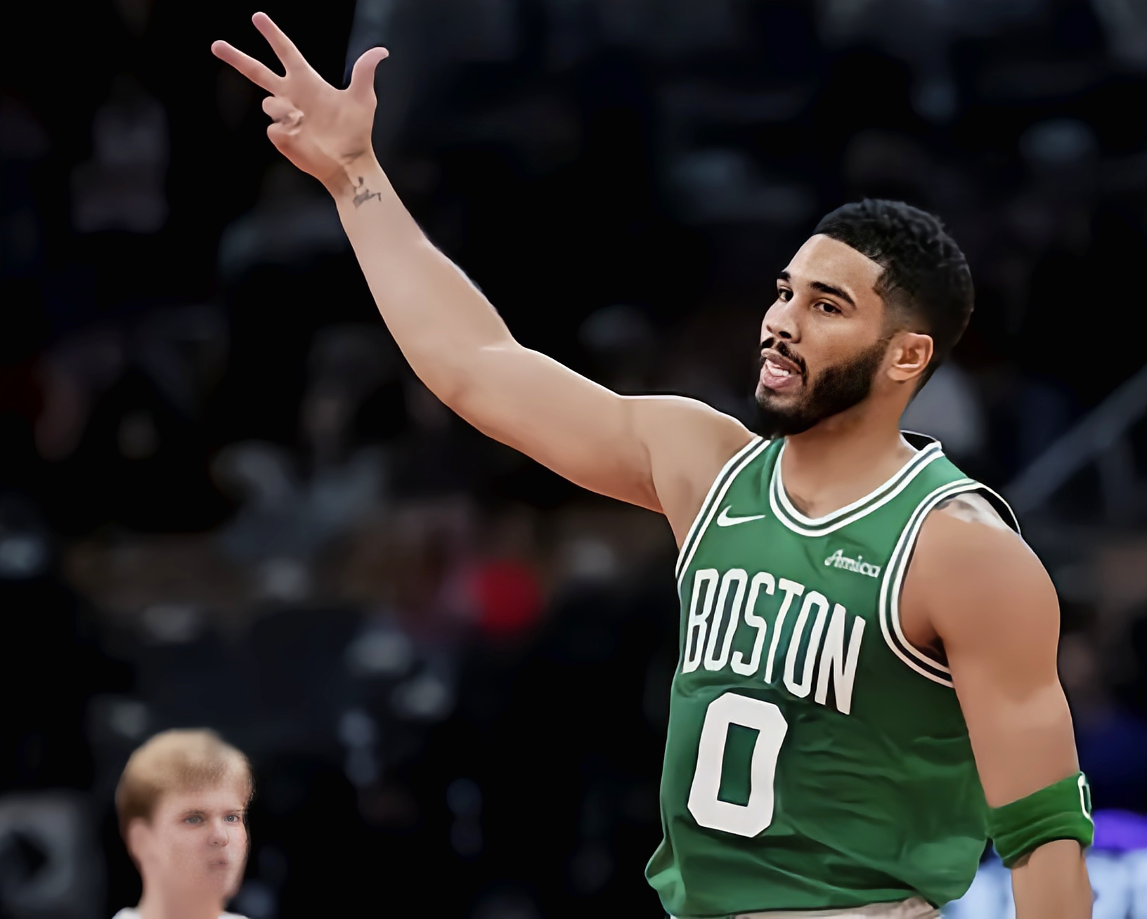 爱游戏app-猛龙惨败凯尔特人，塔图姆单场分