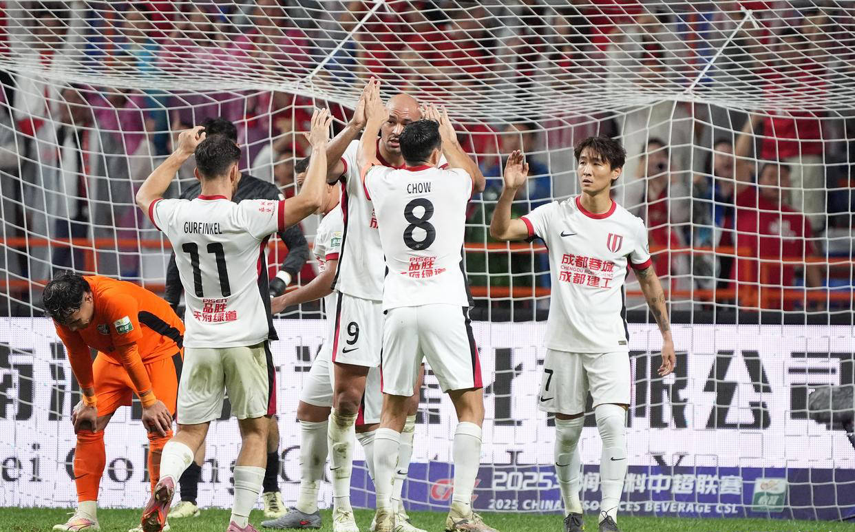 爱游戏网页版入口-中超联赛争胜争负，积分榜风云变幻