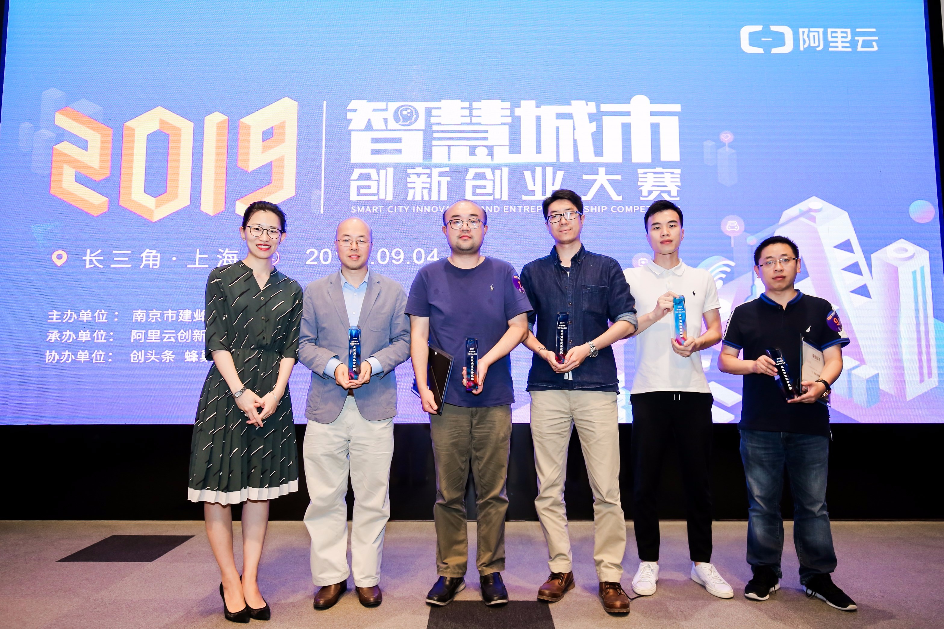 包含竞争激烈:海南对阵建业谁将脱颖而出?的词条 包含竞争激烈:海南对阵建业谁将脱颖而出?的词条