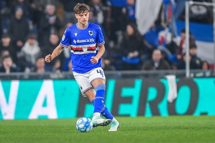 AC米兰客场小胜桑普多利亚 AC米兰客场小胜桑普多利亚