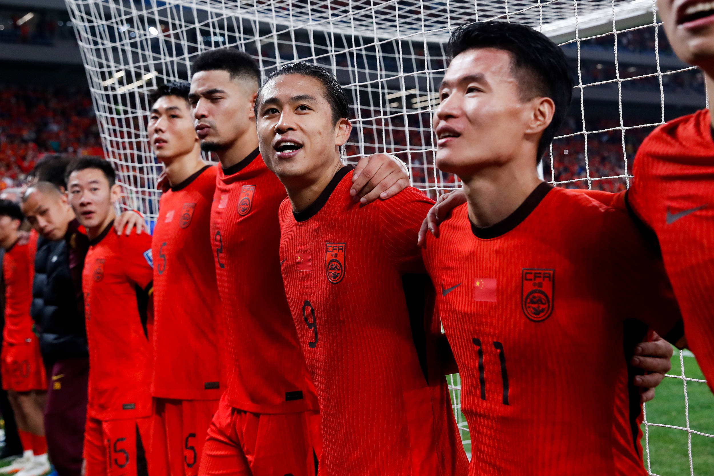 关于赛场风云再起,谁将笑傲亚洲足坛?的信息 关于赛场风云再起,谁将笑傲亚洲足坛?的信息